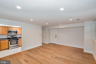 400 Commonwealth Ave in Alexandria, VA - Building Photo - Building Photo
