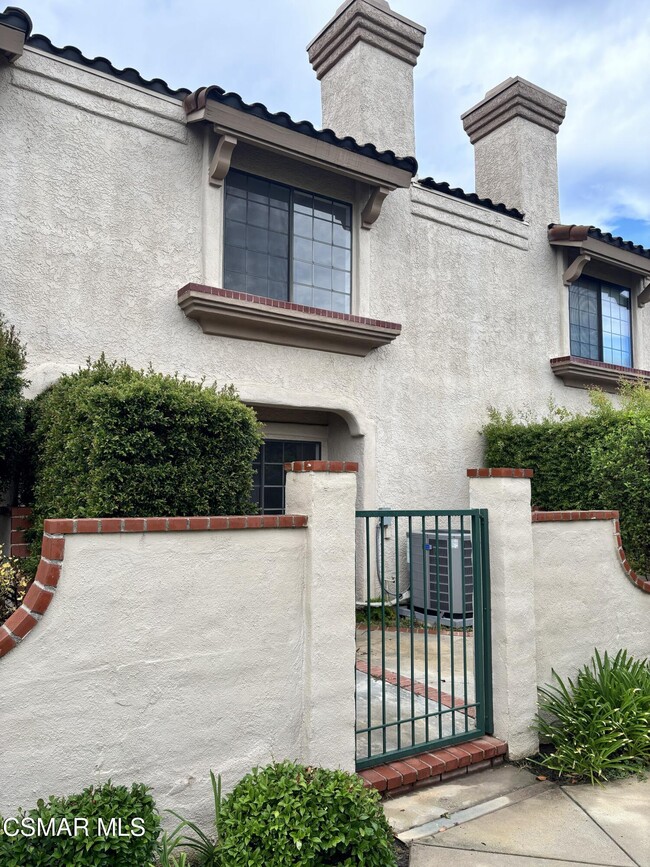 property at 460 Country Club Dr