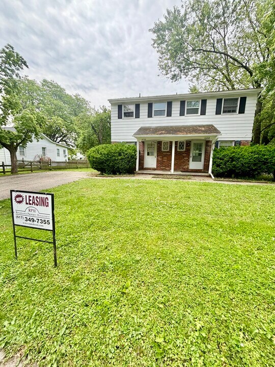 1632 Greencrest Ave, Unit 1634 in East Lansing, MI - Building Photo