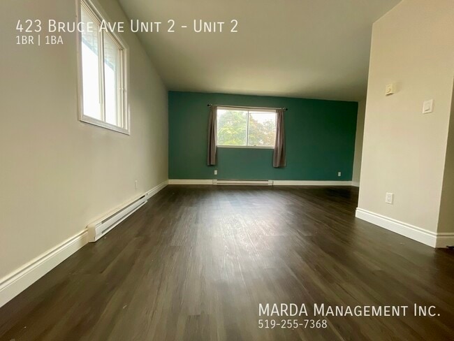 423 Bruce Ave in Windsor, ON - Building Photo - Building Photo