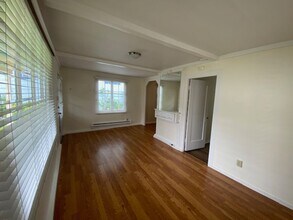 134 18th St in Pacific Grove, CA - Building Photo - Building Photo