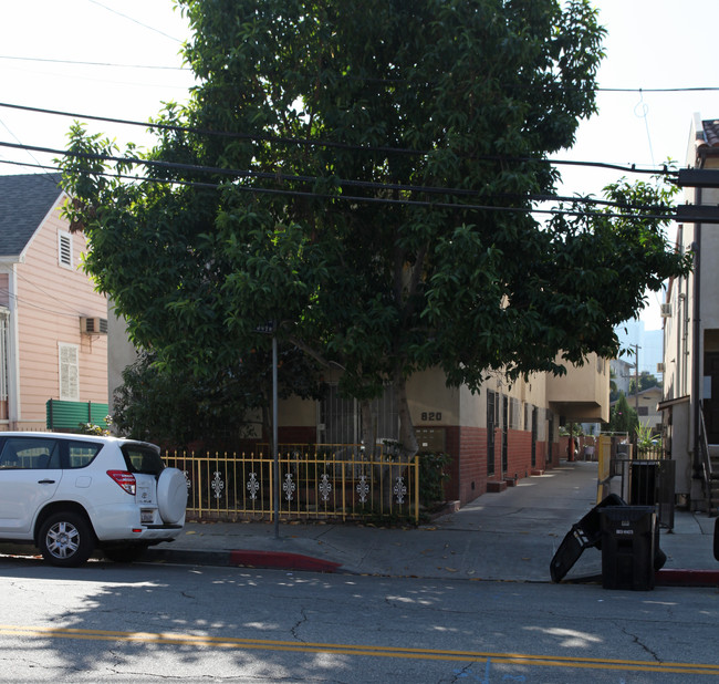 820 Alpine St in Los Angeles, CA - Building Photo - Building Photo