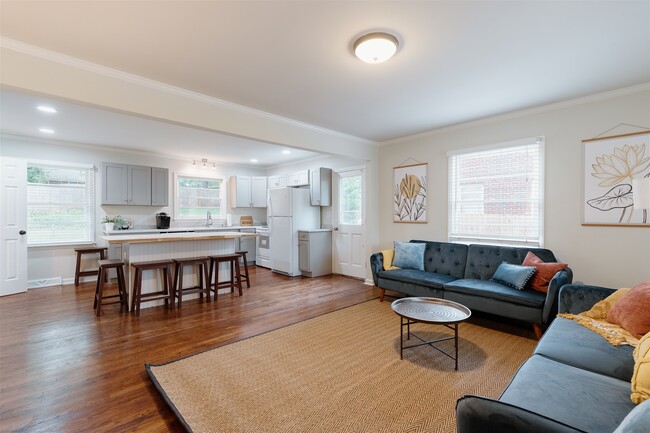 property at 140 Catlin Cir