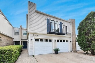 6306 S Rice Ave in Bellaire, TX - Building Photo - Building Photo