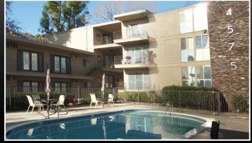 The Palms Apartments in Riverside, CA - Foto de edificio - Building Photo