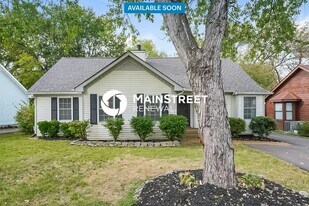 3321 Oak Timber Dr in Nashville, TN - Building Photo