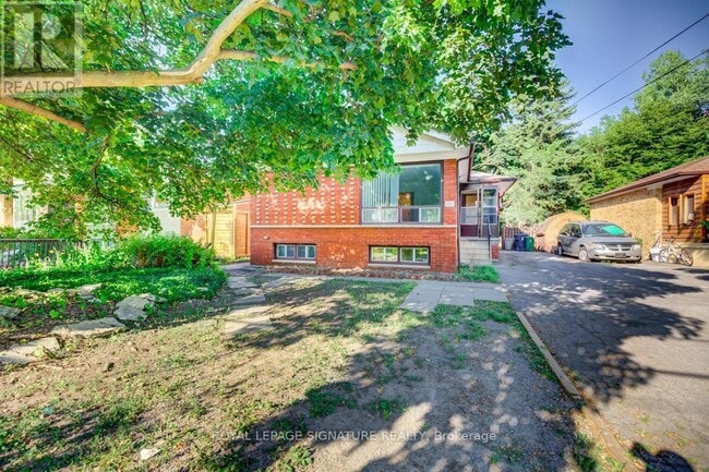 property at 71 Wishing Well Dr