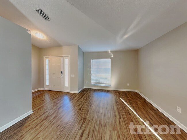 12429 Cedarfield Dr in Riverview, FL - Foto de edificio - Building Photo