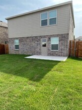 304 S Hopson St in Van Alstyne, TX - Building Photo - Building Photo