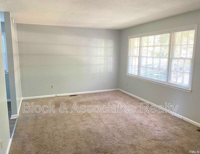 3215 Cyanne Cir in Raleigh, NC - Building Photo - Building Photo