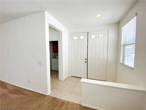 682 Homewillow Ave in Las Vegas, NV - Foto de edificio - Building Photo
