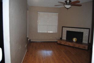 5500 Oakbriar Cir in El Paso, TX - Building Photo