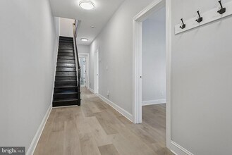 92 Leigh Ave in Princeton, NJ - Building Photo - Building Photo