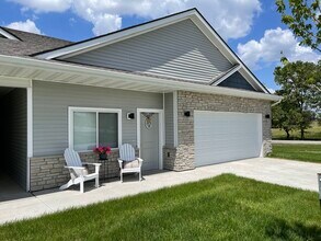 Centennial Crossing in Waukee, IA - Building Photo - Building Photo