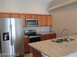 3919 SW Santa Barbara Pl in Cape Coral, FL - Building Photo - Building Photo