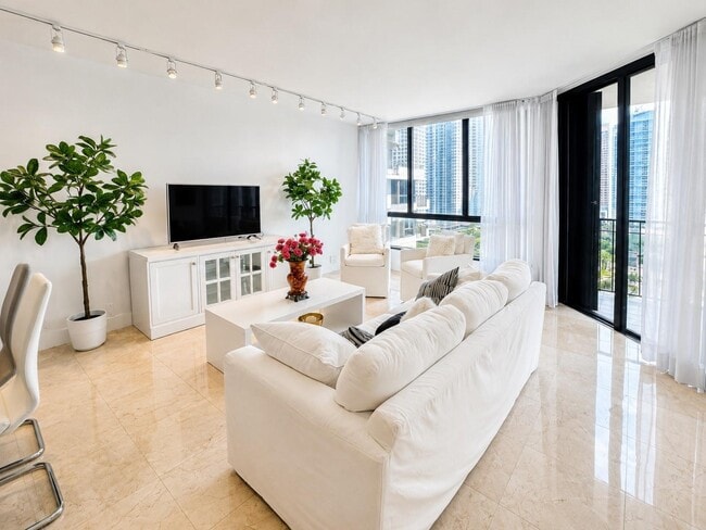 property at 520 Brickell Key Dr