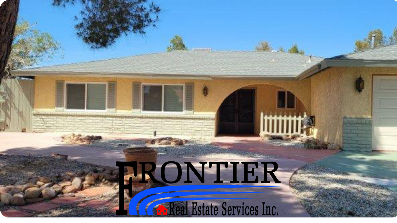 527 N El Prado St in Ridgecrest, CA - Building Photo