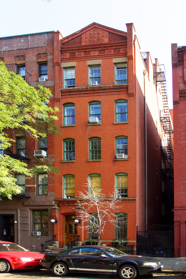 339 East 88th Street in New York, NY - Building Photo - Building Photo