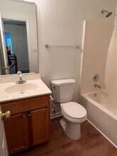105 Cross Hill Ln in Holly Springs, NC - Building Photo - Building Photo