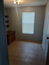 1705 Woodlawn Ct in Florence, SC - Foto de edificio - Building Photo