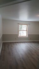 957 Genthner Rd in Waldoboro, ME - Building Photo - Building Photo