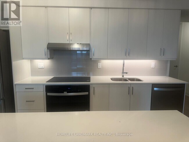 1035-UPC1035 Southdown Rd in Mississauga, ON - Building Photo - Building Photo