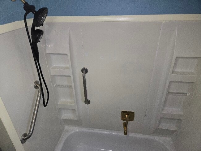 35 Bugbee St in Plainville, MA - Building Photo - Building Photo