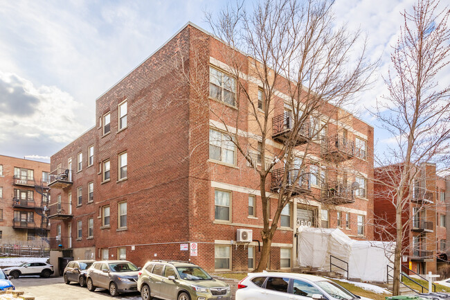 3800 De La Côte-Sainte-Catherine Ch in Montréal, QC - Building Photo - Building Photo