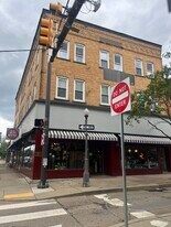 405 Mill St, Unit #2 in Coraopolis, PA - Building Photo