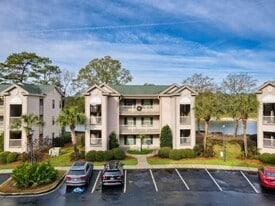 400 Blue Stem Dr in Pawleys Island, SC - Building Photo