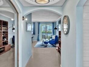 3255 NE 184th St, Unit # 12406 in Aventura, FL - Building Photo - Building Photo