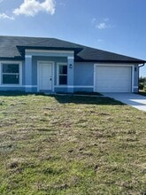 372 Compese Ave S in Lehigh Acres, FL - Building Photo - Building Photo
