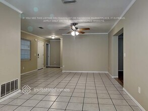 102 Valley Cir in Brandon, FL - Building Photo - Building Photo