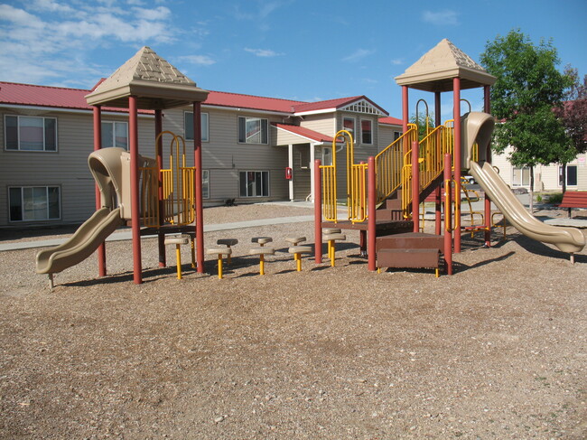 Rock Butte Apartments in Green River, WY - Building Photo - Building Photo