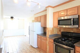 99 Electric Ave, Unit 1 in Somerville, MA - Building Photo - Building Photo