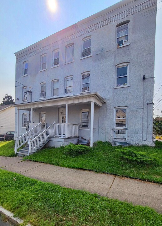 423 Scott St in Wilkes-Barre, PA - Building Photo