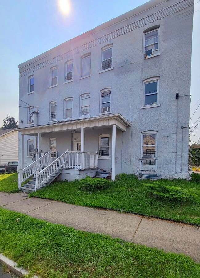 property at 423 Scott St