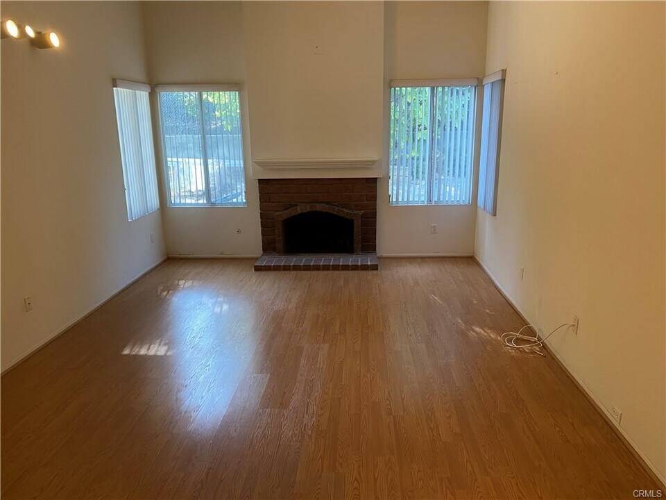 12671 Daryl Ave in Los Angeles, CA - Building Photo