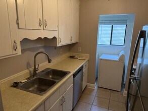 1535 Willow Bend Way in Tallahassee, FL - Building Photo - Building Photo