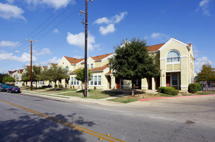 Summit at Benavides Park Apartments