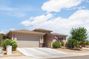 2713 E 430 N in Saint George, UT - Building Photo