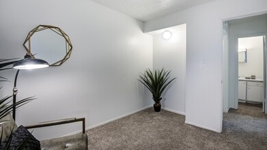 Alturas Andrews in Midland, TX - Building Photo - Building Photo