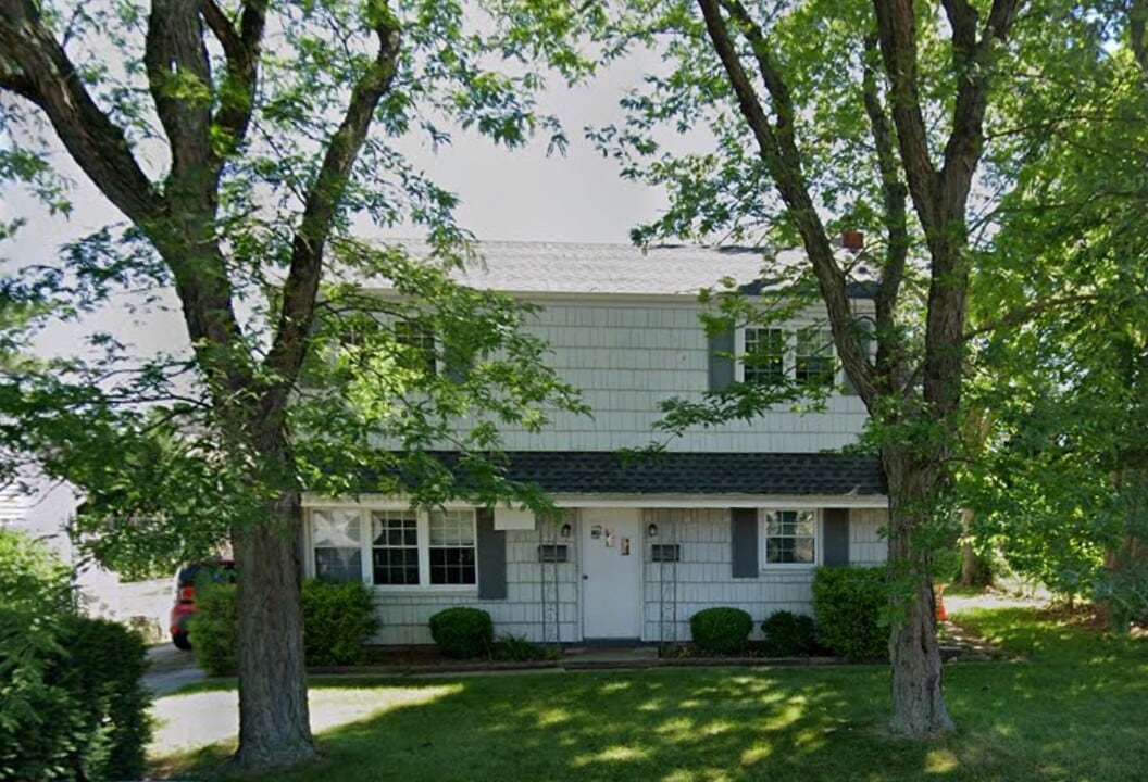 29 Knapp Ave, Unit FIRST FLOOR in Edison, NJ - Foto de edificio