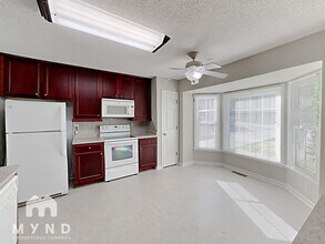 727 Twin Brooks Ct in Marietta, GA - Building Photo - Building Photo