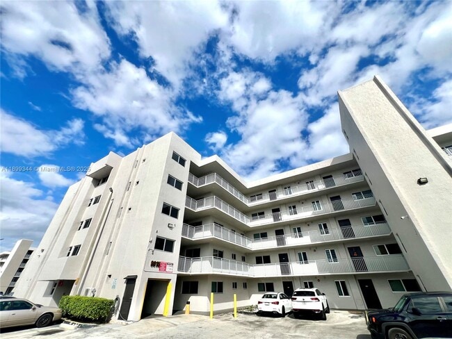 property at 9915 W Okeechobee Rd