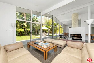 30611 Las Estrellas Dr in Malibu, CA - Building Photo - Building Photo