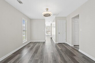 3637 Oakland Spring Ct in Snellville, GA - Building Photo - Building Photo