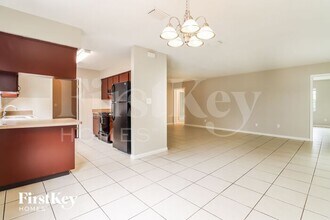 10508 N Dixon Ave in Tampa, FL - Building Photo - Building Photo
