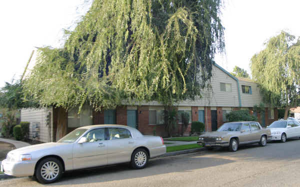 Heritage Townhomes in Fresno, CA - Foto de edificio - Building Photo