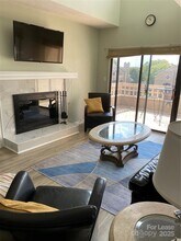 642 Portside Dr in Davidson, NC - Foto de edificio - Building Photo